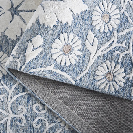 Safavieh Glamour 4'-0" x 6'-0" Rug in Blue / Ivory