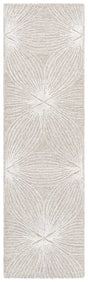 Safavieh Glamour 2'-3" x 8'-0" Rug in Beige / Ivory