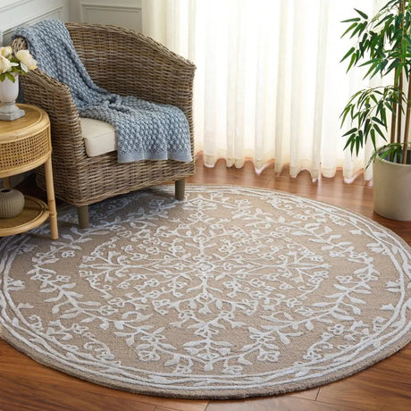 Safavieh Glamour 6'-0" x 6'-0" Rug in Beige / Ivory