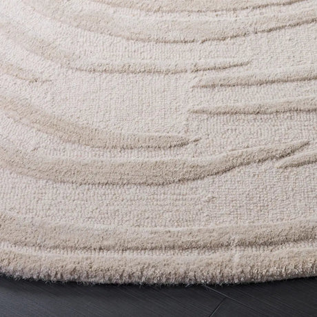 Safavieh Glamour 6'-0" x 6'-0" Rug in Ivory