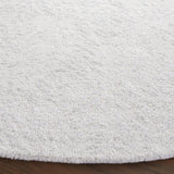 Safavieh Glamour 6'-0" x 6'-0" Rug in Ivory