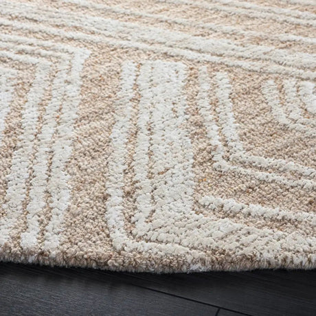 Safavieh Glamour 6'-0" x 6'-0" Rug in Beige / Ivory