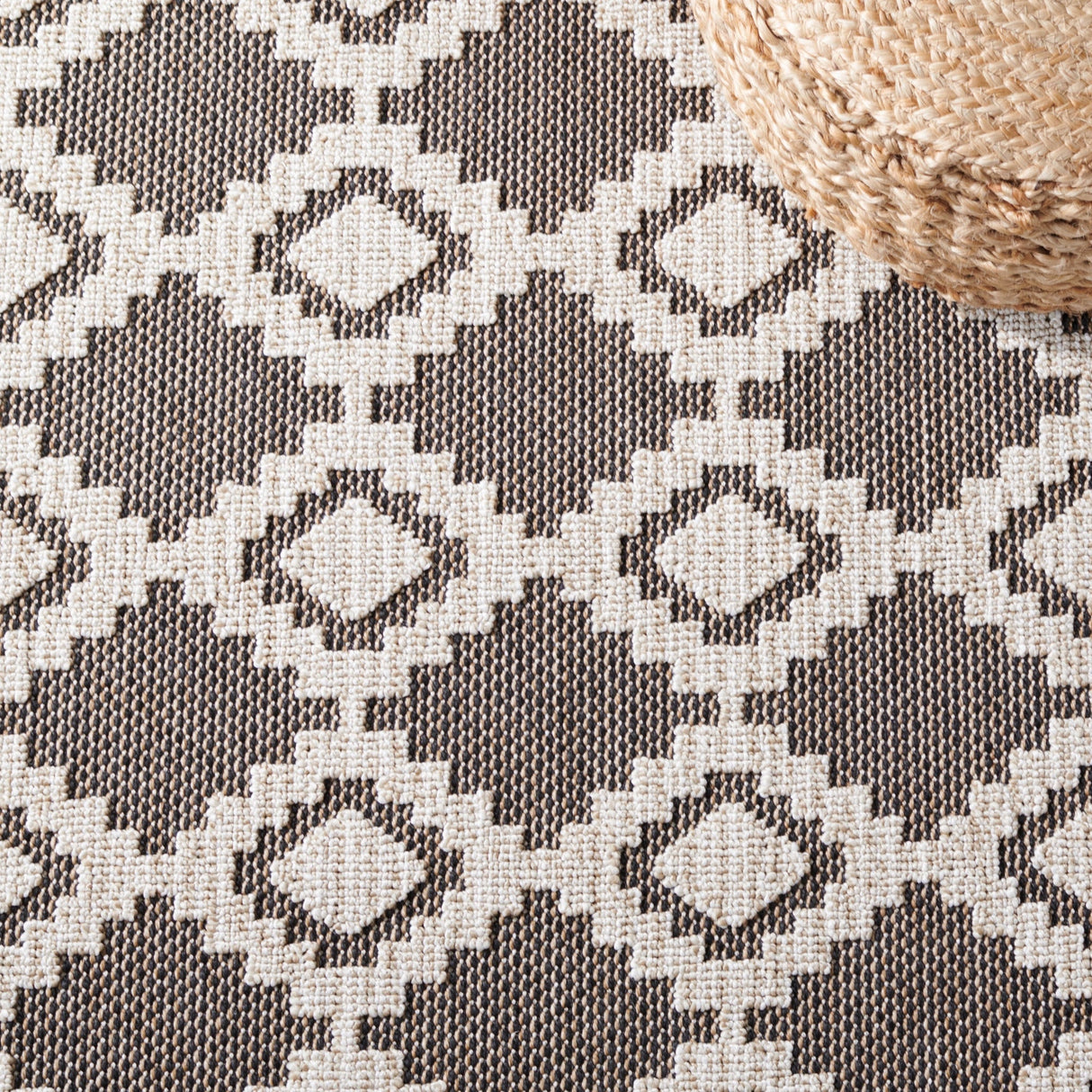 Safavieh Global Glb208B Beige/Dark Beig Rug - Safavieh - glb208b - 7r