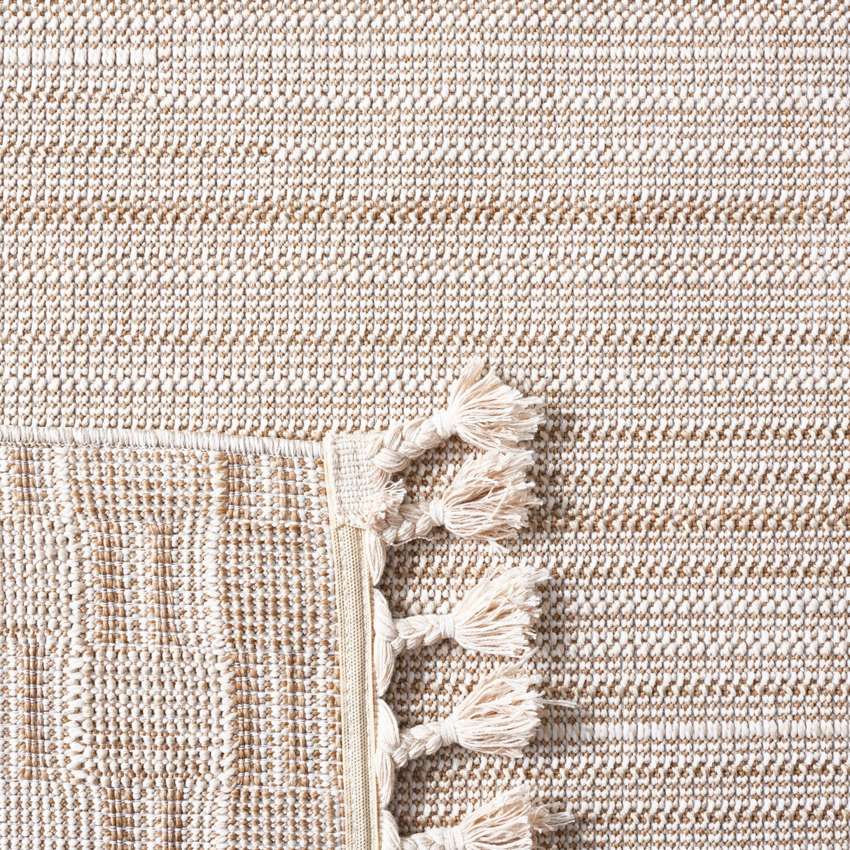 Safavieh Global Glb216B Beige/Light Beige Rug - Safavieh - glb216b - 4