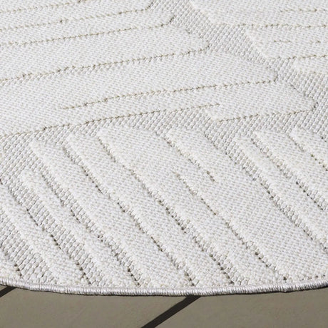 Safavieh Global 6'-7" x 6'-7" Rug in Light Beige / Ivory