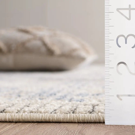 Safavieh Grove 5'-3" x 7'-6" Rug in Blue / Ivory