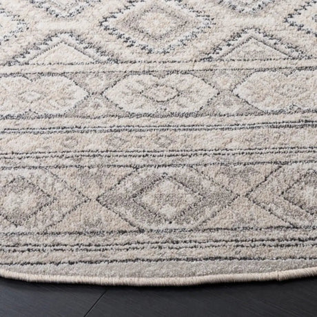 Safavieh Grove 6'-7" x 6'-7" Rug in Ivory / Light Beige