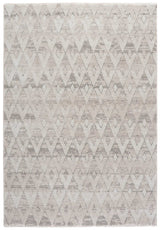 Safavieh Grove 5'-3" x 7'-6" Rug in Ivory / Beige