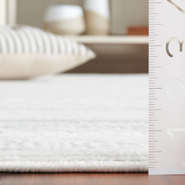 Safavieh Hanna Han113F Ivory/Grey Rug - Safavieh - han113f - 7r
