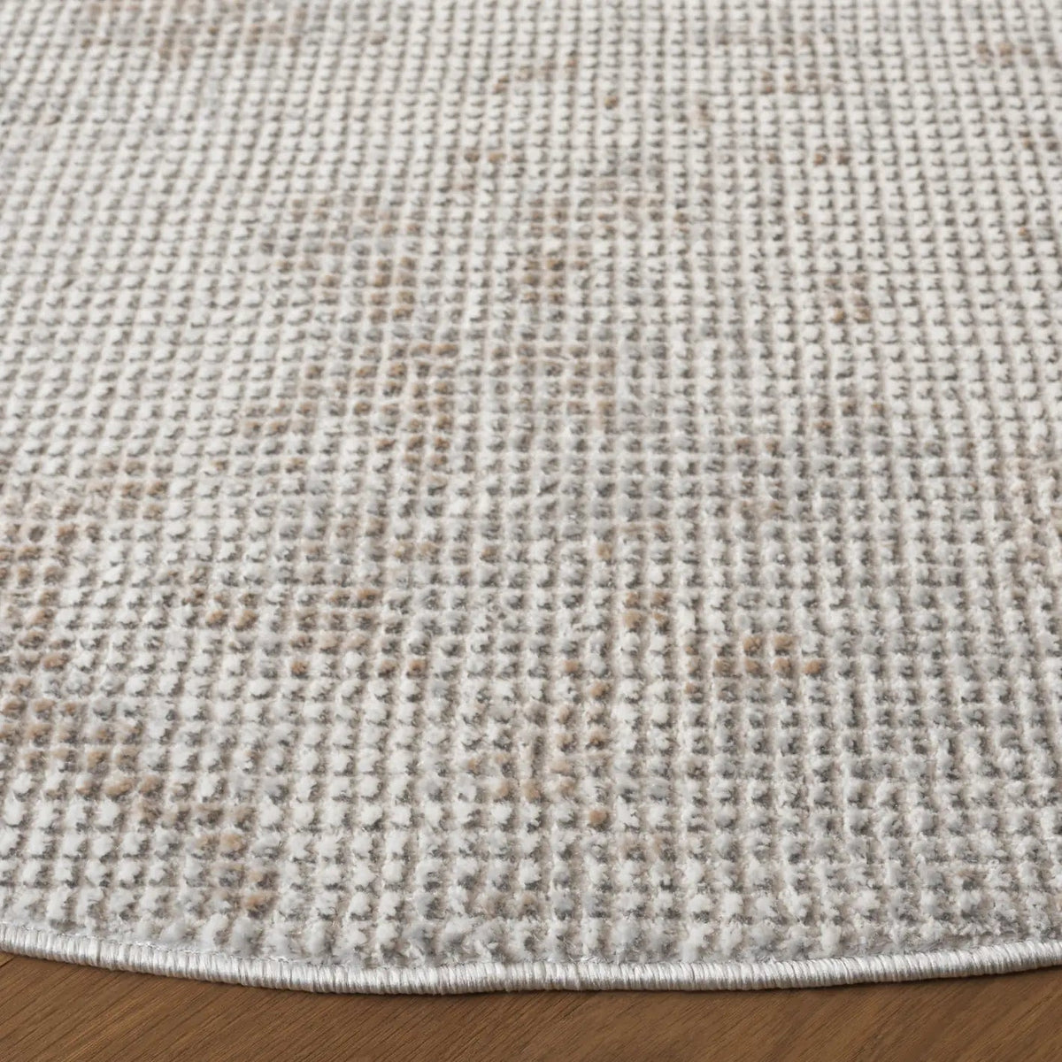 Safavieh Hanna 6'-7" x 6'-7" Rug in Taupe / Grey