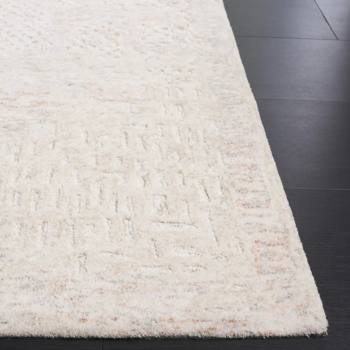 Safavieh Harvest 4'-0" x 6'-0" Rug in Rust / Beige