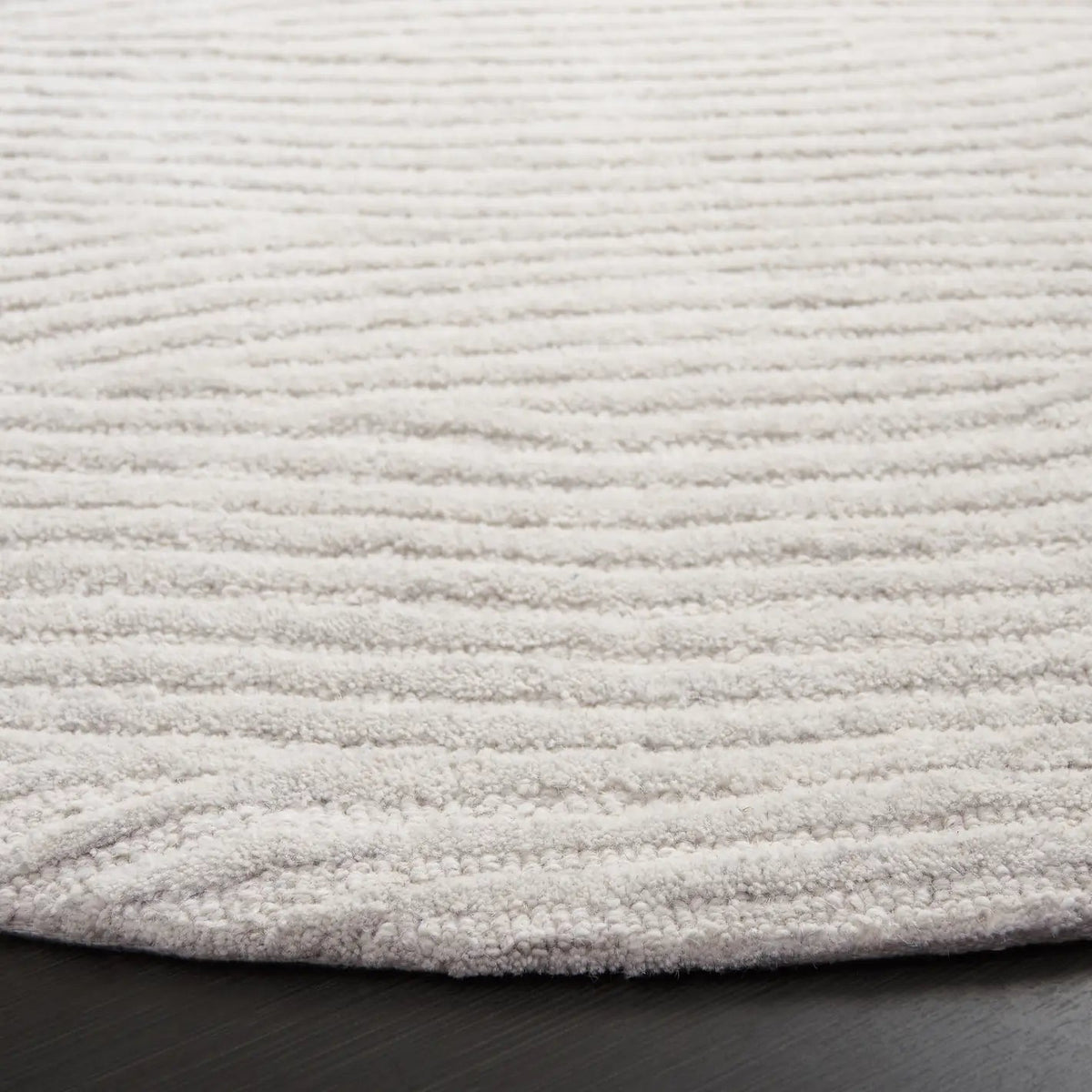 Safavieh Harvest 6'-0" x 6'-0" Rug in Silver / Ivory