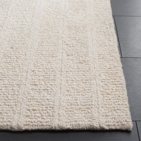 Safavieh Harvest 4'-0" x 6'-0" Rug in Ivory