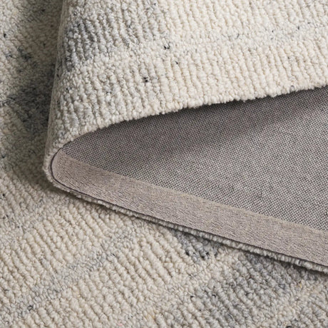Safavieh Harvest 4'-0" x 6'-0" Rug in Light Grey