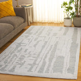 Safavieh Harvest 4'-0" x 6'-0" Rug in Ivory / Light Blue
