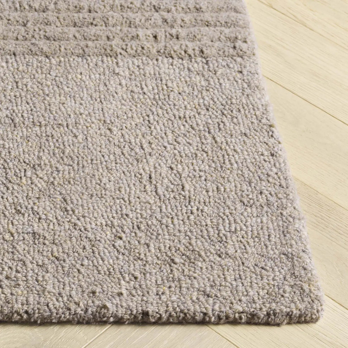 Safavieh Harvest 4'-0" x 6'-0" Rug in Sage / Grey
