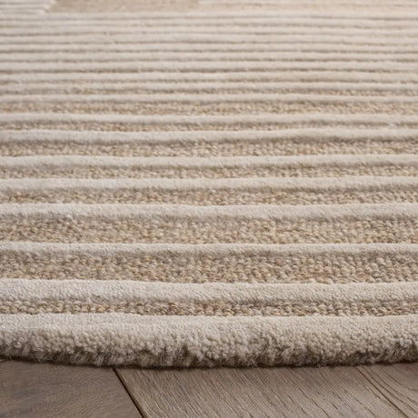 Safavieh Harvest 6'-0" x 6'-0" Rug in Beige / Ivory