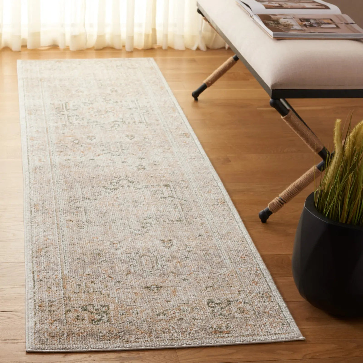 Safavieh Hazel 500 2'-2" x 8'-0" Rug in Taupe / Green