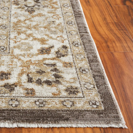 Safavieh Hazel 500 4'-0" x 6'-0" Rug in Brown / Ivory
