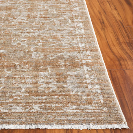 Safavieh Hazel 500 4'-0" x 6'-0" Rug in Gold / Ivory