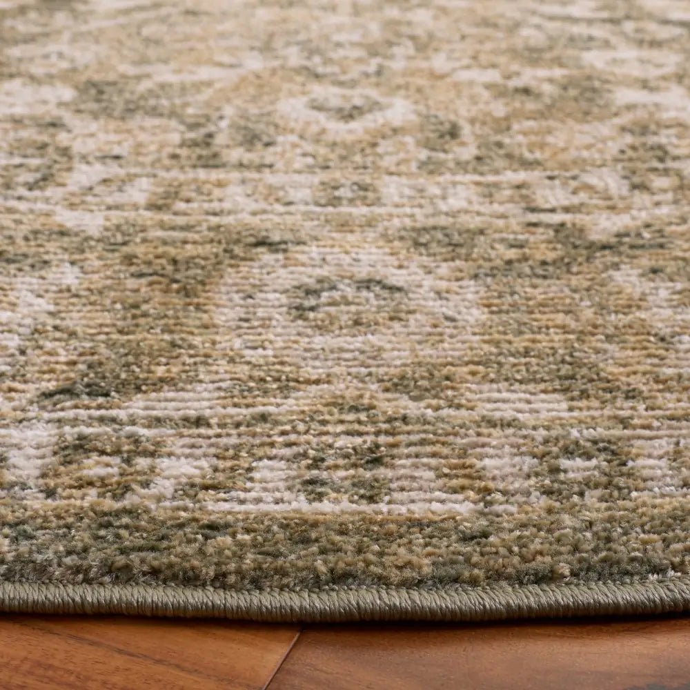 Safavieh Hazel 500 6'-0" x 6'-0" Rug in Green / Beige
