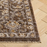 Safavieh Hazel 500 5'-3" x 7'-6" Rug in Brown / Ivory