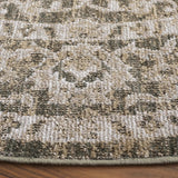 Safavieh Hazel 500 6'-0" x 6'-0" Rug in Green / Beige