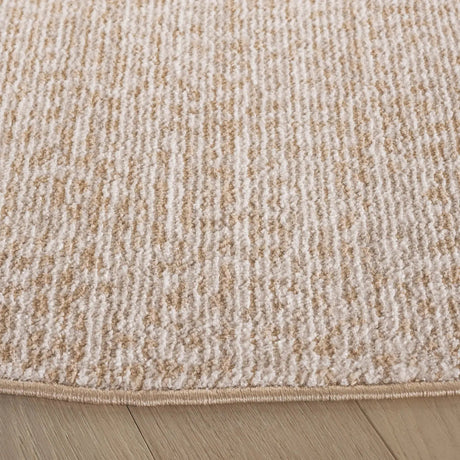 Safavieh Hazel 500 6'-0" x 6'-0" Rug in Beige / Ivory