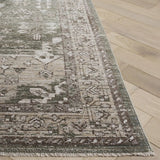 Safavieh Hazel 500 4'-0" x 6'-0" Rug in Green / Beige