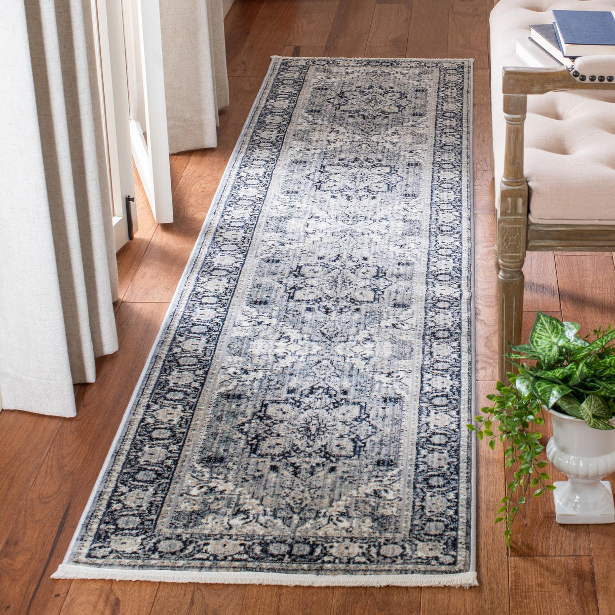 Safavieh Herat Hrt331N Navy/Ivory Rugs - Safavieh - hrt331n - 7r