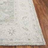 Safavieh Heritage 4'-0" x 6'-0" Rug in Light Green / Beige
