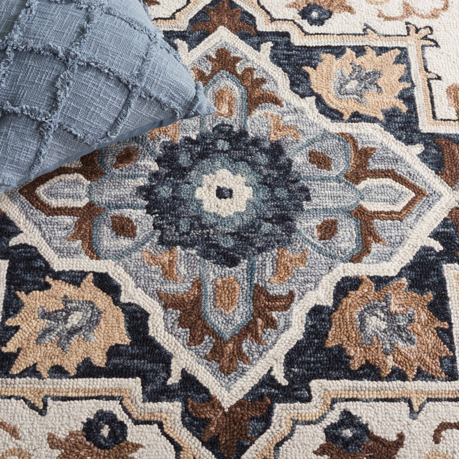 Safavieh Heritage Hg552F Ivory/Grey Rug - Safavieh - hg552f - 28
