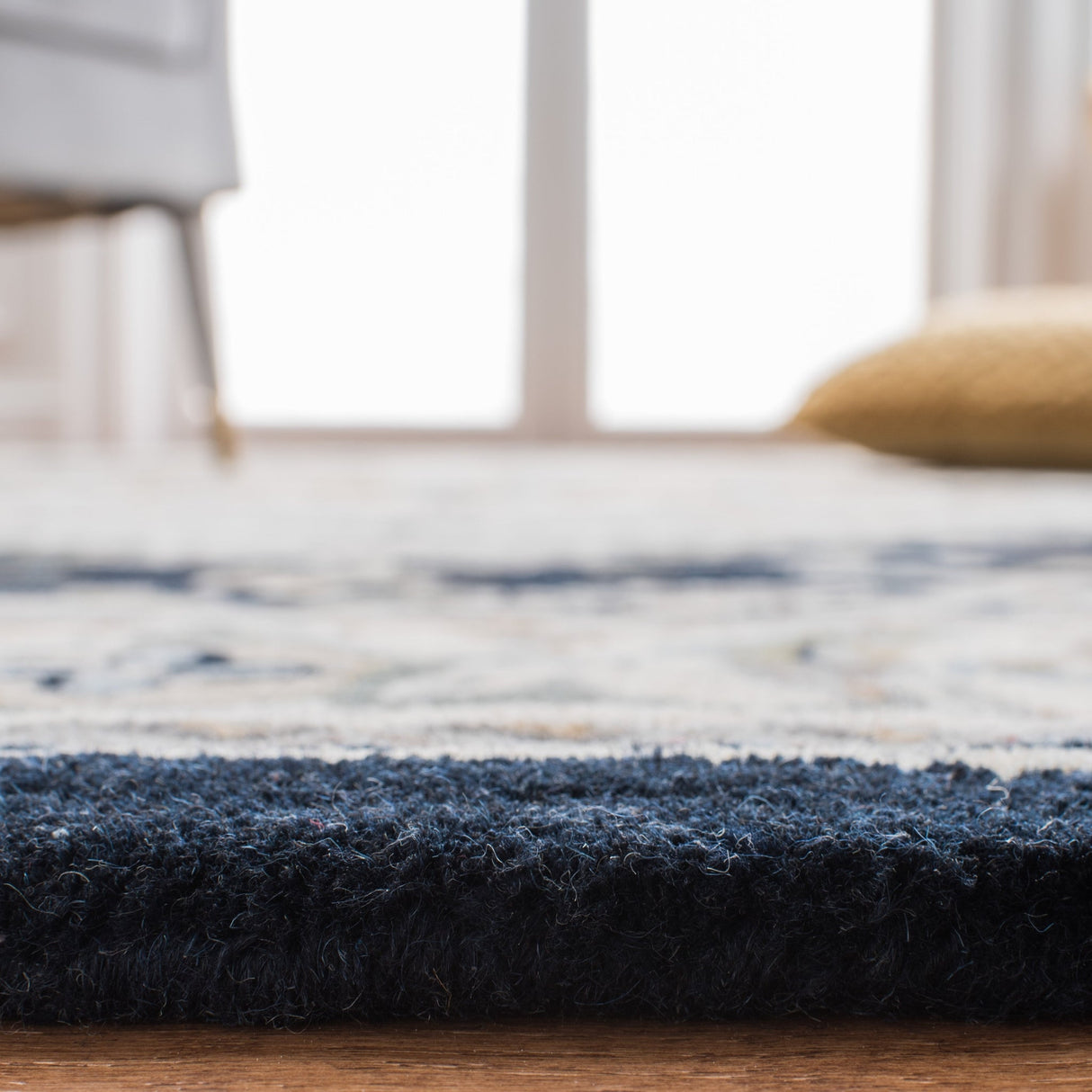 Safavieh Heritage Hg625H Grey/Navy Rug - Safavieh - hg625h - 4r
