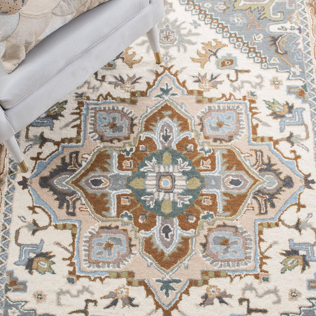 Safavieh Heritage Hg625L Ivory/Light Blue Rug - Safavieh - hg625l - 4r