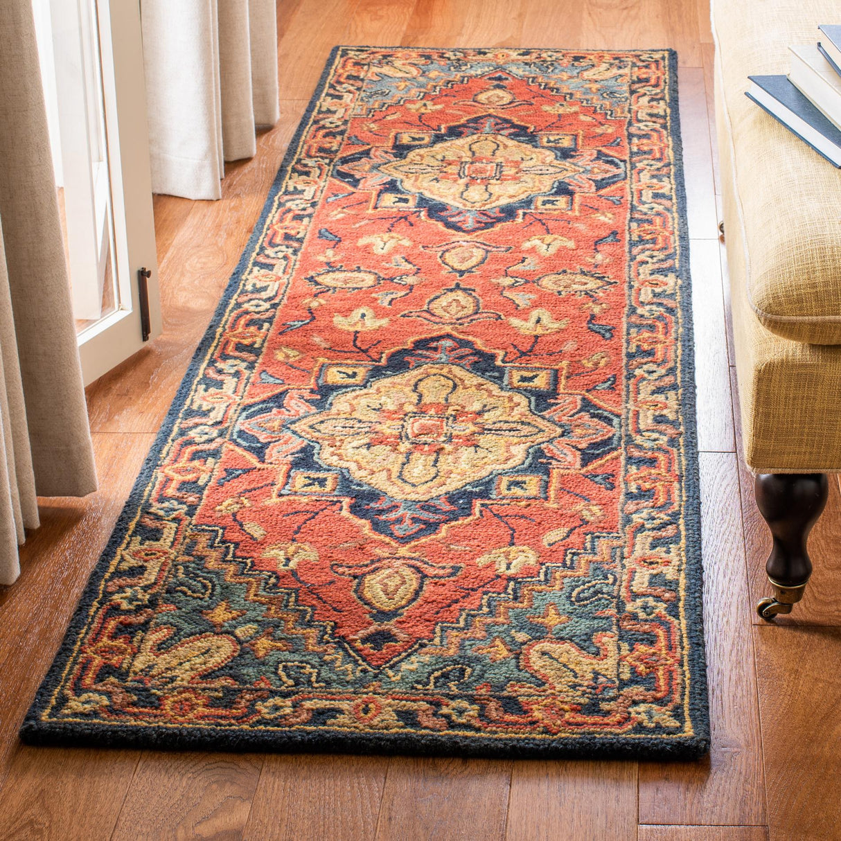 Safavieh Heritage Hg920Q Red/Navy Rug - Safavieh - hg920q - 6r