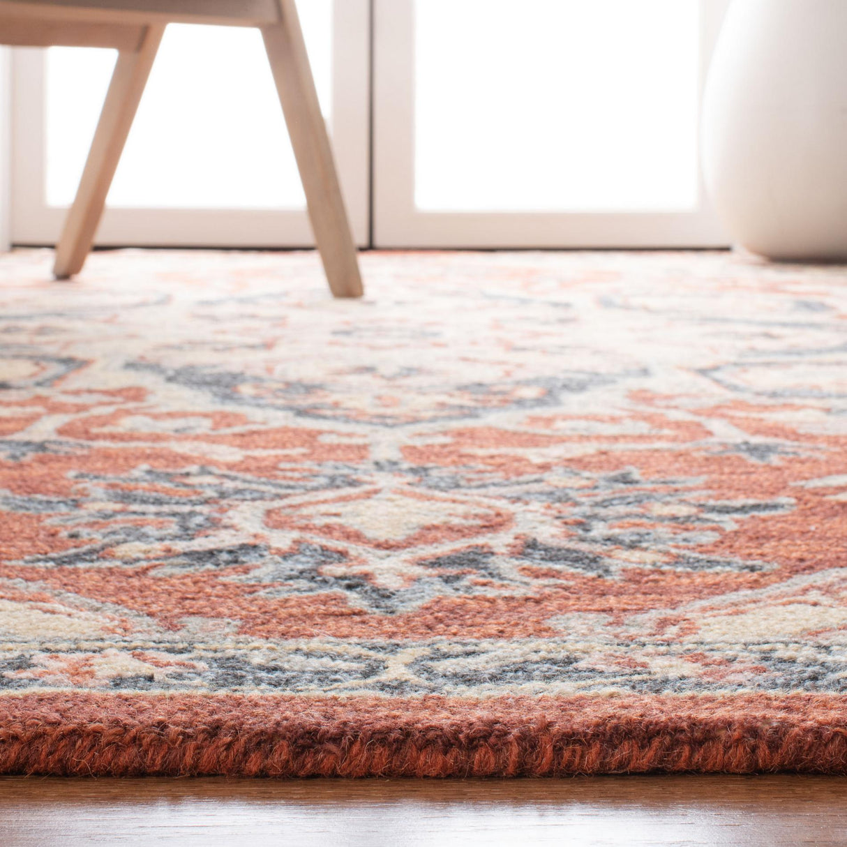 Safavieh Heritage Hg922Q Red/Black Rugs - Safavieh - hg922q - 6r