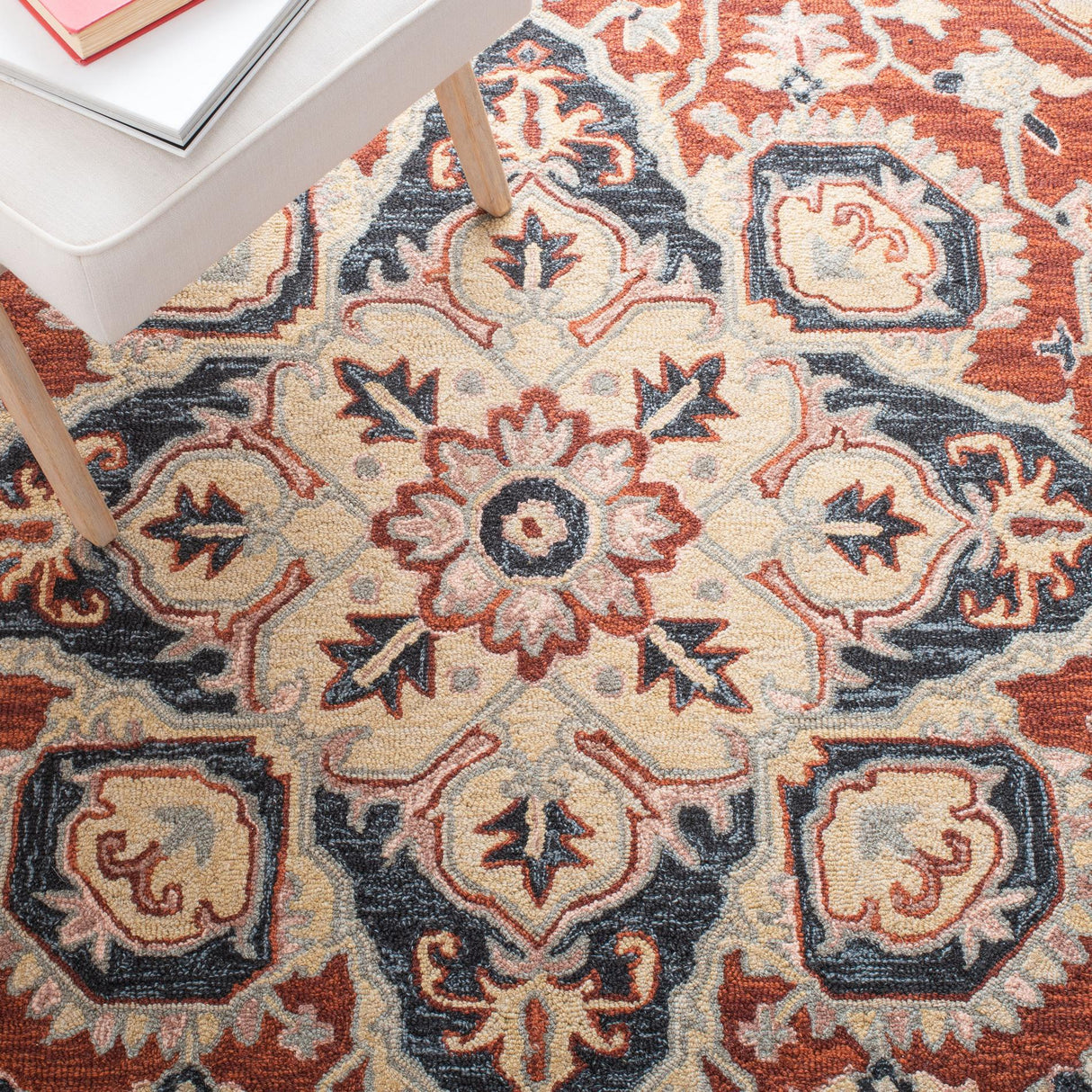 Safavieh Heritage Hg922Q Red/Black Rugs - Safavieh - hg922q - 6r