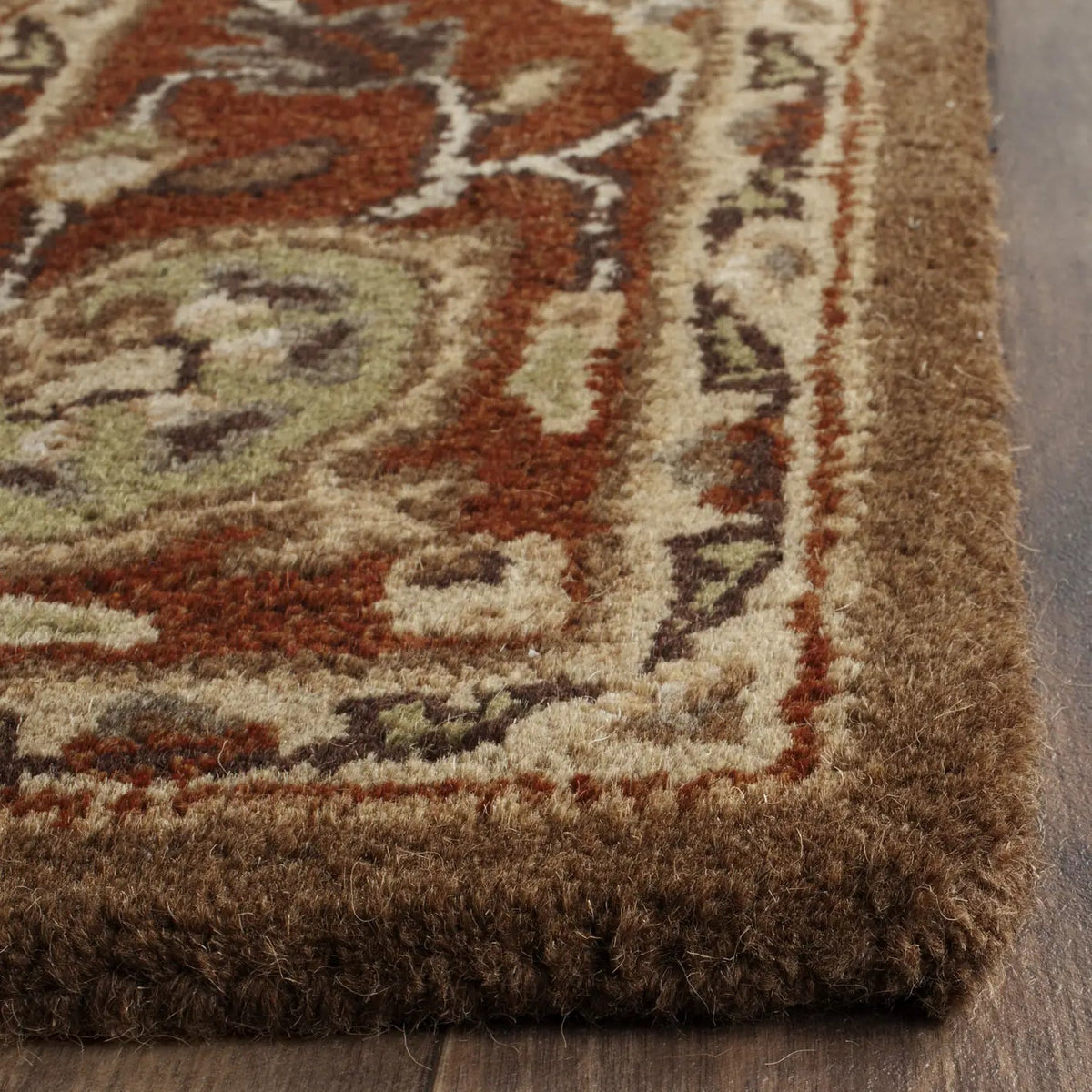 Safavieh Heritage 4'-0" x 6'-0" Rug in Moss / Rust