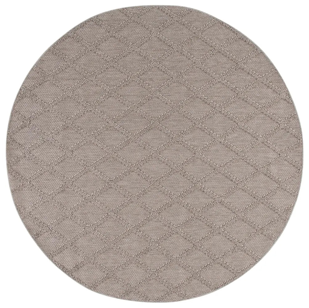 Safavieh Highland 6'-7" x 6'-7" Rug in Light Brown / Beige