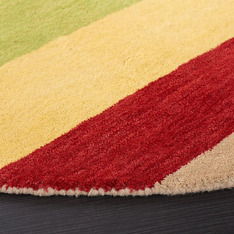 Safavieh Himalaya 6'-0" x 6'-0" Rug in Yellow / Multi