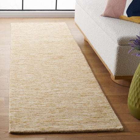 Safavieh Himalaya 2'-3" x 8'-0" Rug in Gold