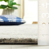 Safavieh Himalaya 4'-0" x 6'-0" Rug in Grey