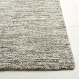 Safavieh Himalaya 4'-0" x 6'-0" Rug in Grey