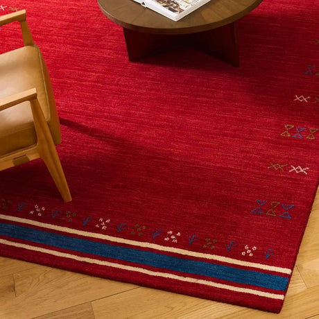 Safavieh Himalaya 8'-0" x 10'-0" Rug in Red