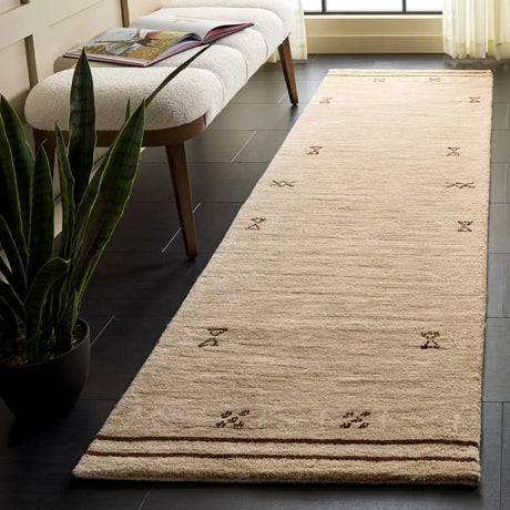 Safavieh Himalaya 2'-3" x 8'-0" Rug in Beige / Brown