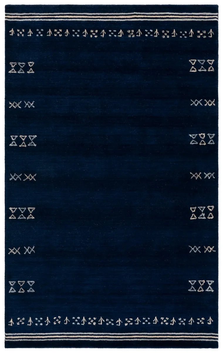 Safavieh Himalaya 5'-0" x 8'-0" Rug in Navy