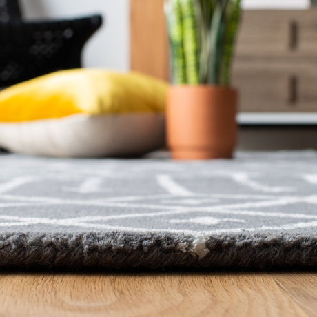 Safavieh Himalaya Him903D Grey/Ivory Rugs - Safavieh - him903d - 6r