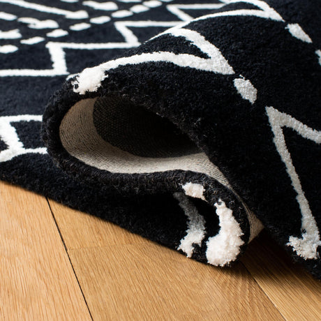 Safavieh Himalaya Him903Z Black/Ivory Rugs - Safavieh - him903z - 6r