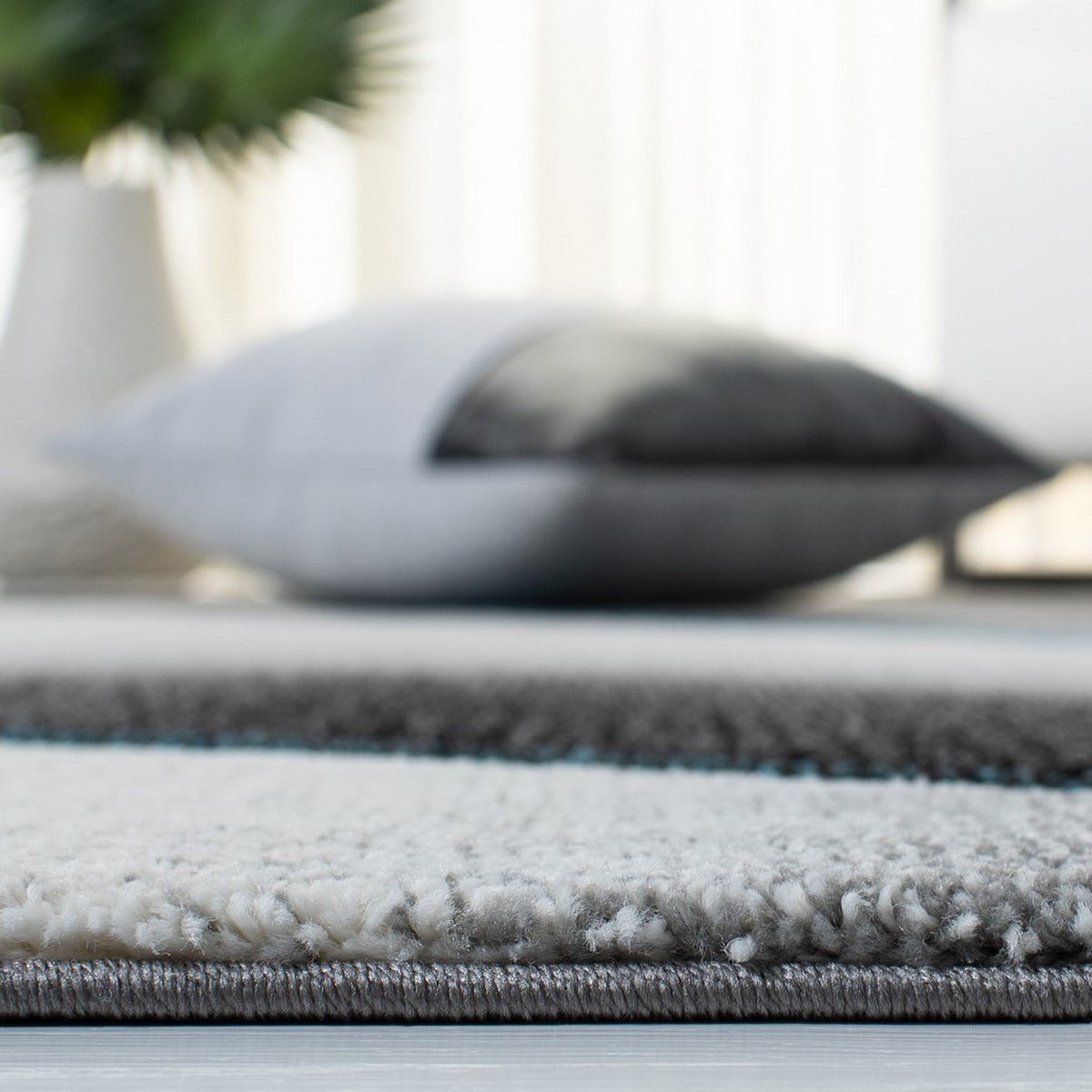 Safavieh Hollywood Hlw712F Grey/Blue Rug - Safavieh - hlw712f - 4r