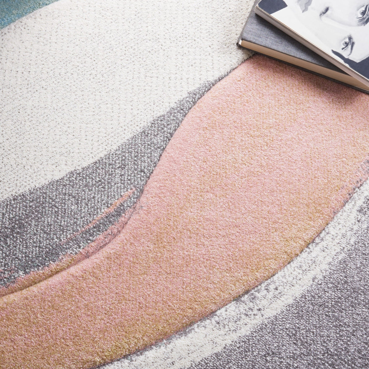 Safavieh Hollywood Hlw766U Grey/Pink Rug - Safavieh - hlw766u - 7r